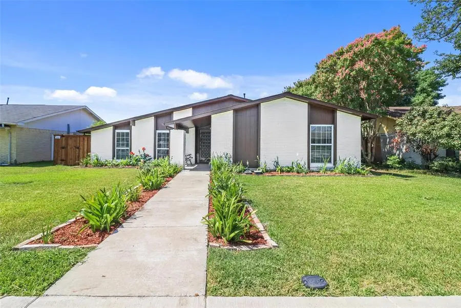 3124 Barton Road, Carrollton, TX 75007 - Image #2