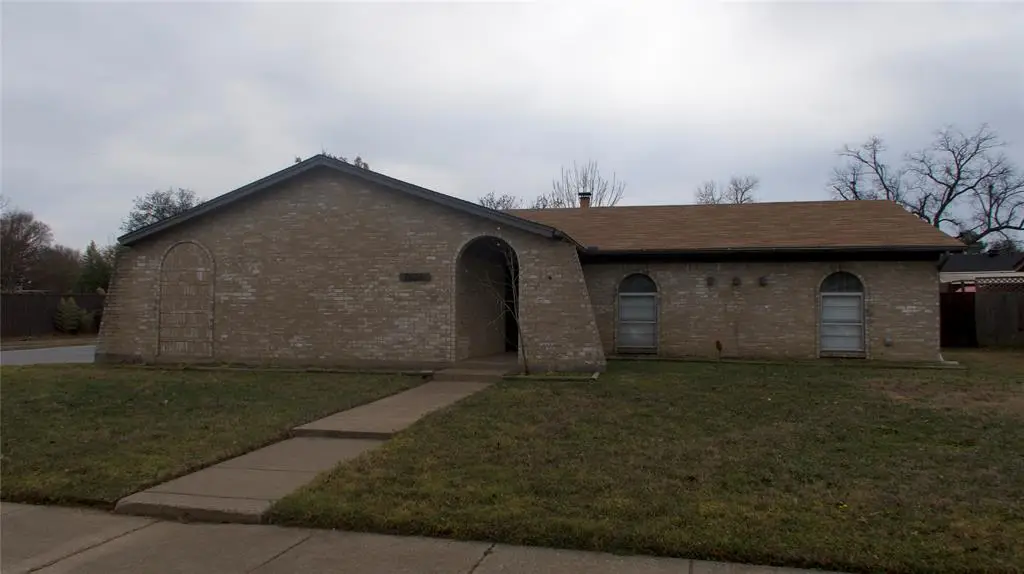 7636 Castillo Road, Fort Worth, TX 76112 - Image #1