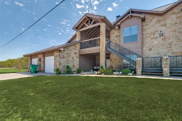 1102 Eagle Point Circle, Possum Kingdom Lake, TX 76449
