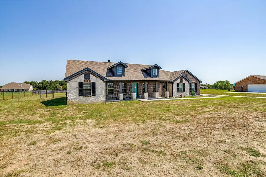 8201 Harvest Drive, Grandview, TX 76050 - #2