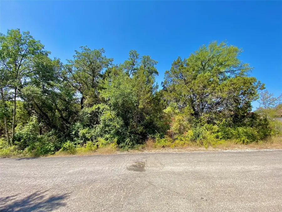 5102 Stoneridge Drive, Granbury, TX 76048 - Image #2