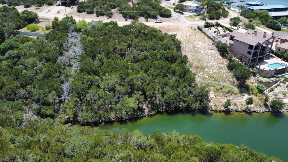 1010 Cliffs Drive, Possum Kingdom Lake, TX 76449 BHGRE