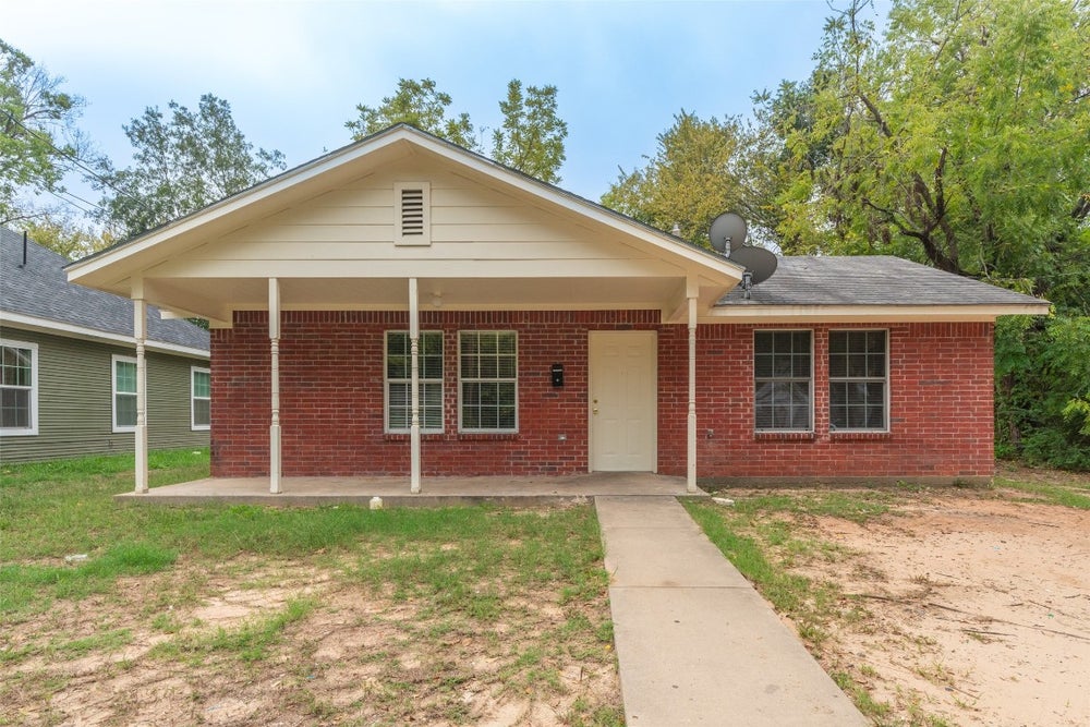 120 Randolph, Sulphur Springs, TX 75482 BHGRE