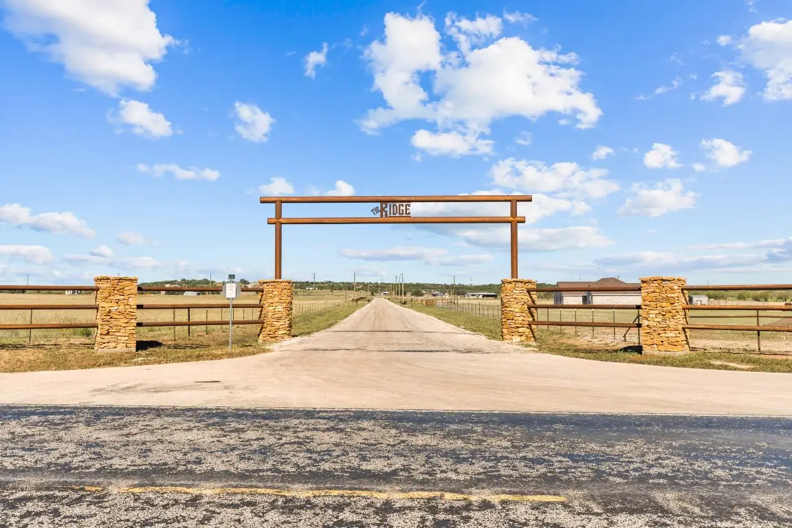 30 Crest Ridge Court, Mineral Wells, TX 76067 - #1