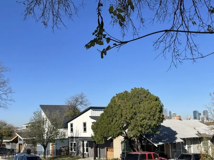 1254 E Magnolia Avenue, Fort Worth, TX 76104 - #2