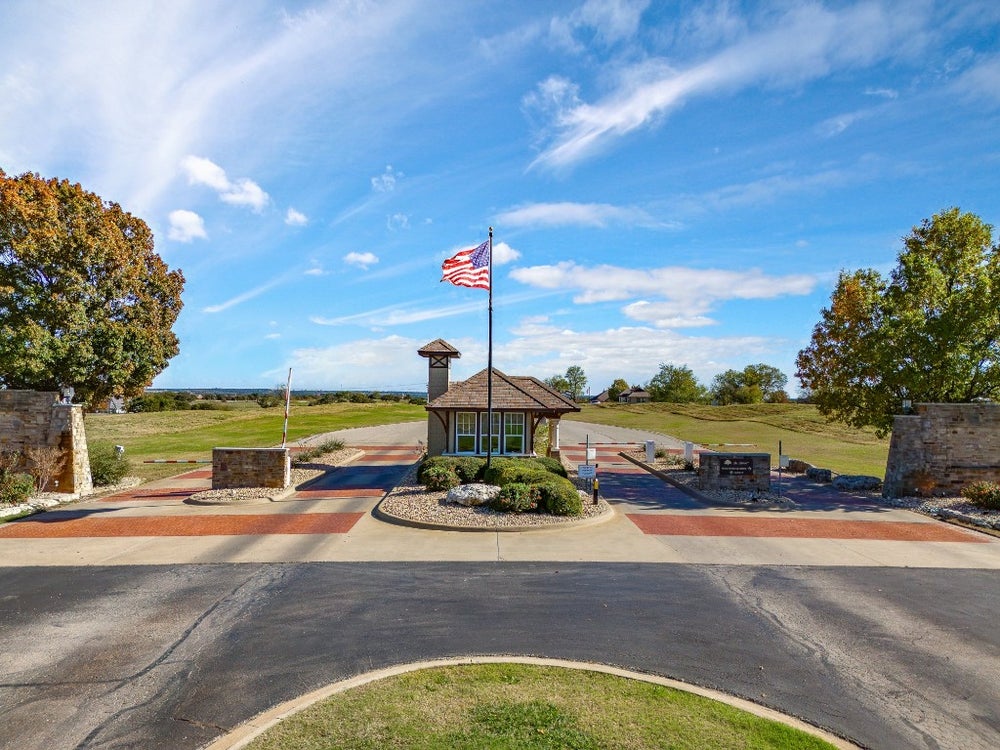 7904 Prestwick Drive, Cleburne, TX 76033 BHGRE