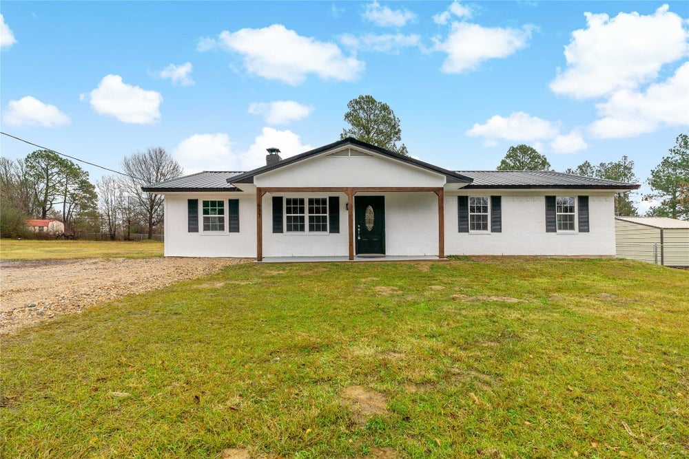 637 S Bryson Street, Bogata, TX 75417 BHGRE