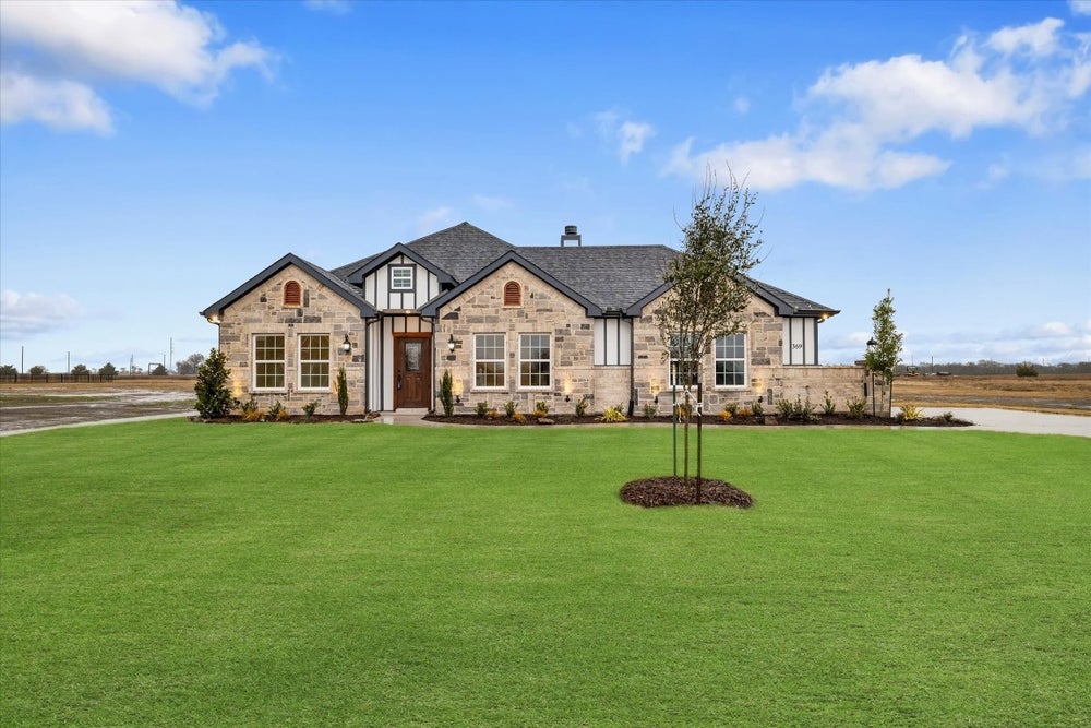 369 County Road 4833, Leonard, TX 75452 BHGRE