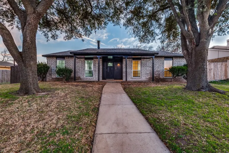 7302 Flameleaf Place, Dallas, TX 75249 - Image #2