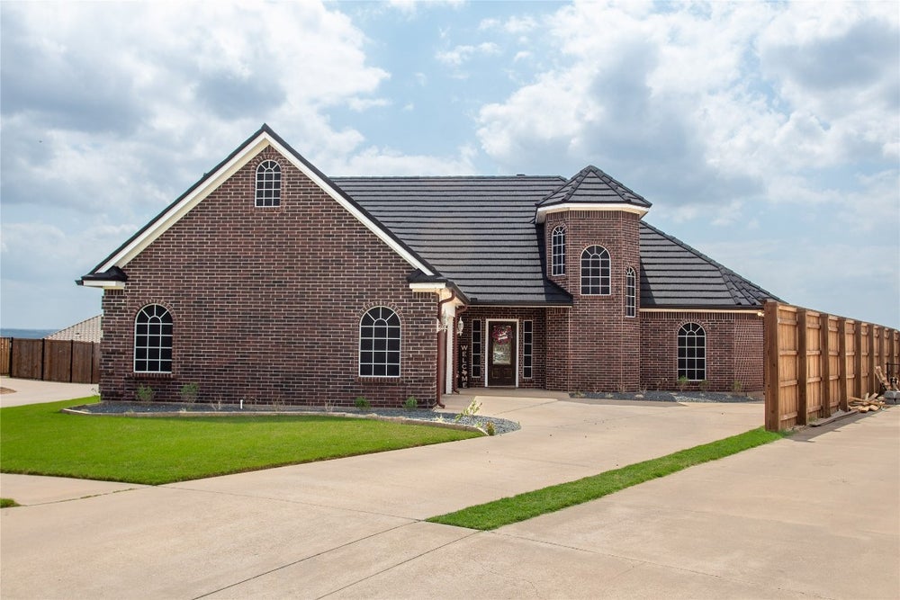 111 Skyline Drive, Glen Rose, TX 76043 BHGRE