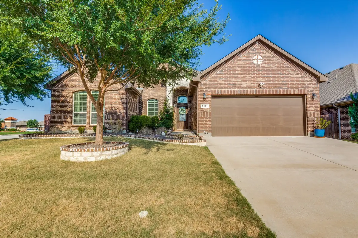 7101 Truchas Peak Trail, Fort Worth, TX 76131 - #1