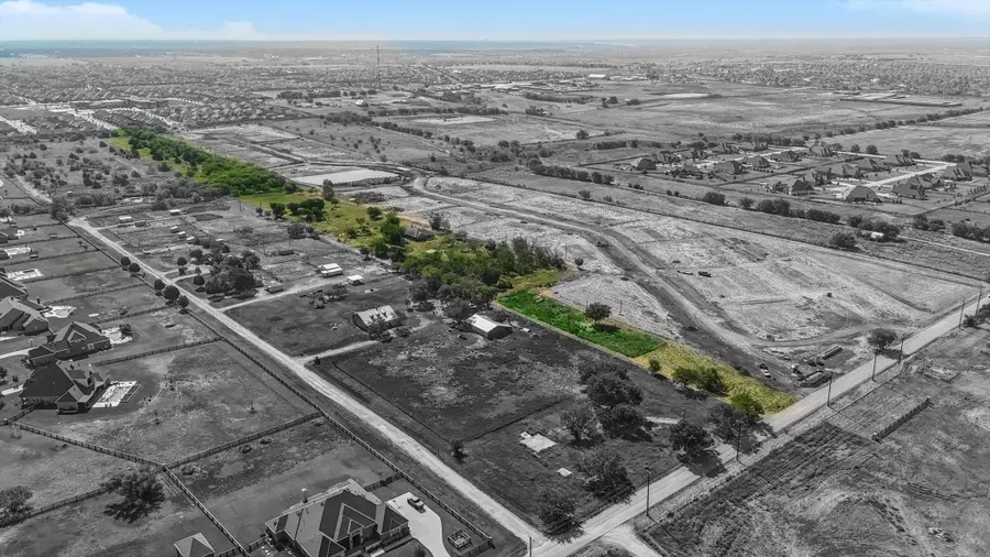 7331 Faught Road, Argyle, TX 76226 - Image #2