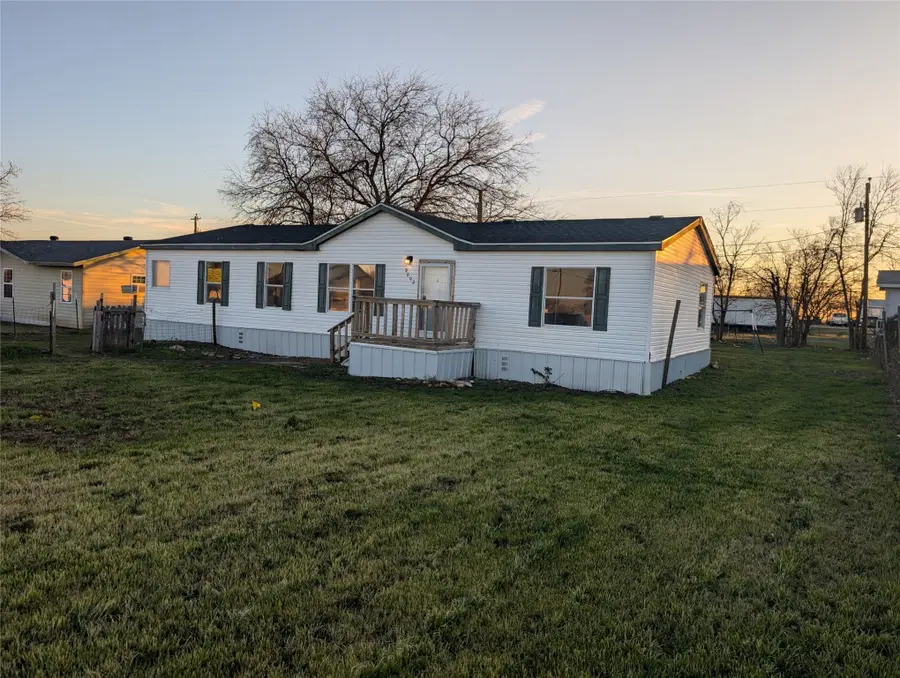 9002 Cartwright Drive, Cresson, TX 76035 - Image #2