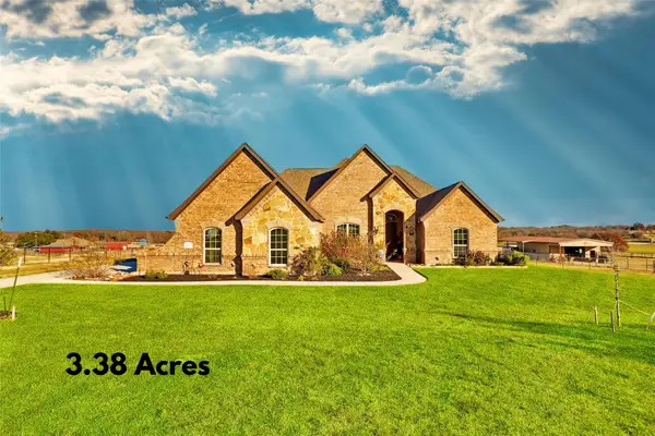 694 Jennings Lane, Azle, TX 76020