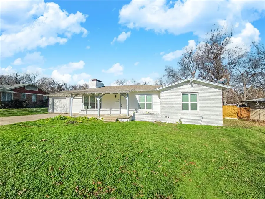 7015 Dover Lane, Richland Hills, TX 76118 - Image #3