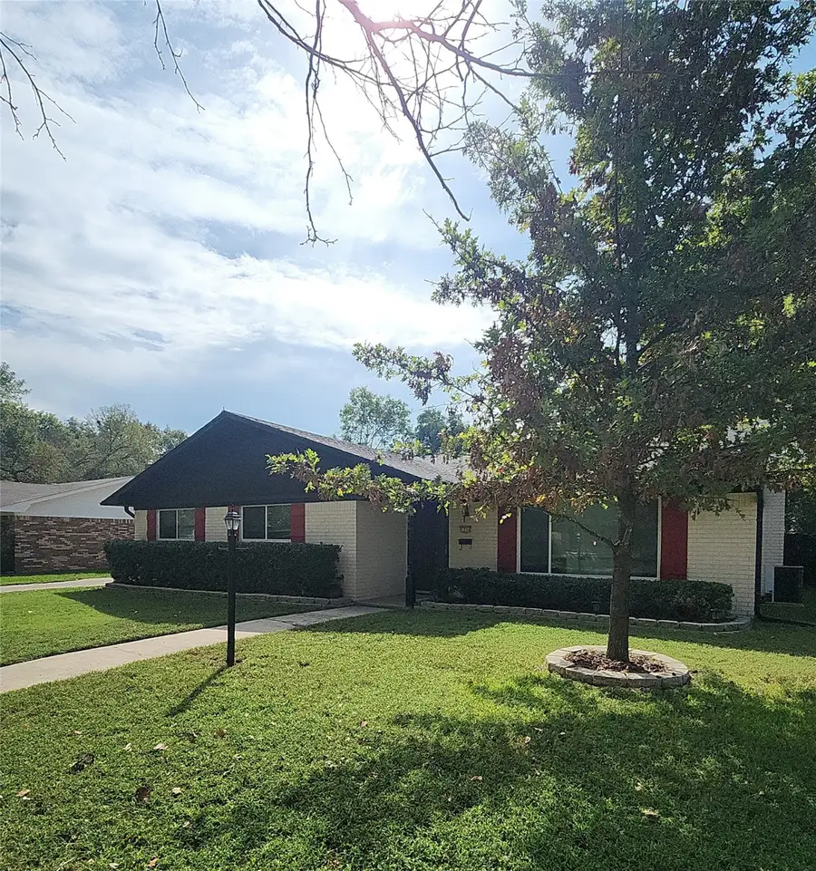 1714 Laurel Road, Gainesville, TX 76240 - Image #2