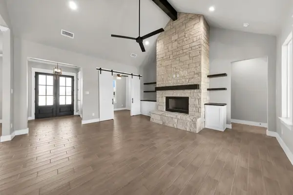 422 Collum View, Azle, TX 76020