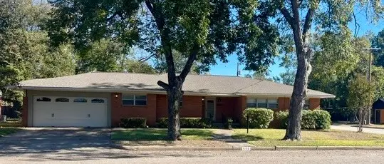 600 N Johnson Street, Mineola, TX 75773