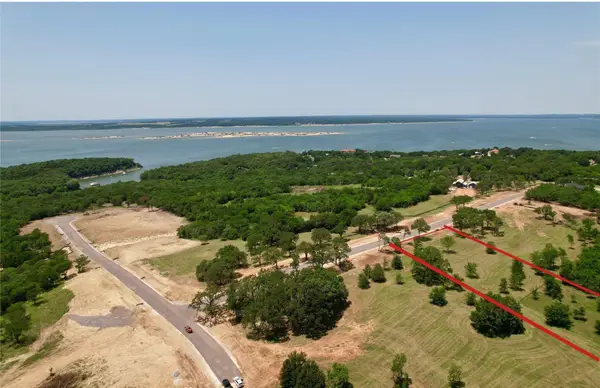 75 S Crescent Drive, Pottsboro, TX 75076