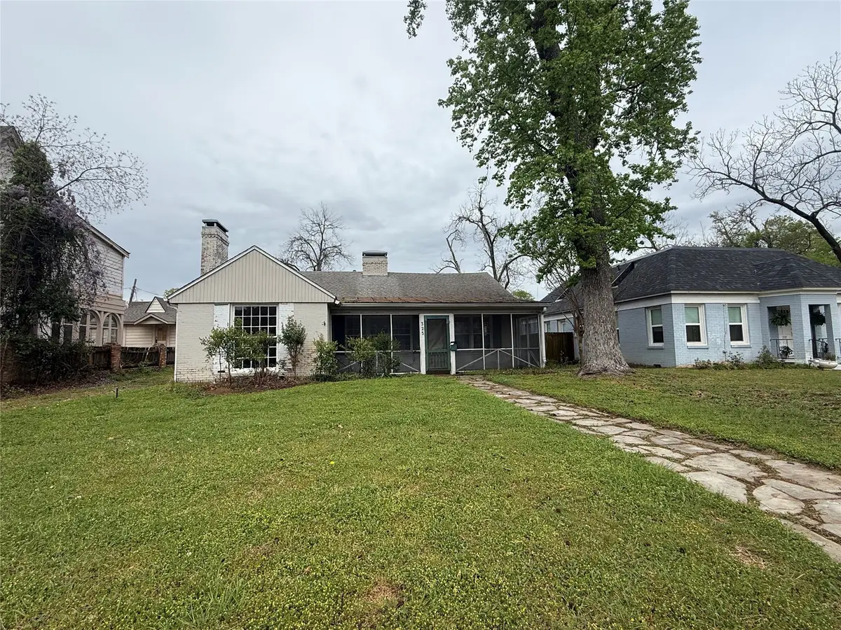 325 W 4th Street, Tyler, TX 75701 - Image #1