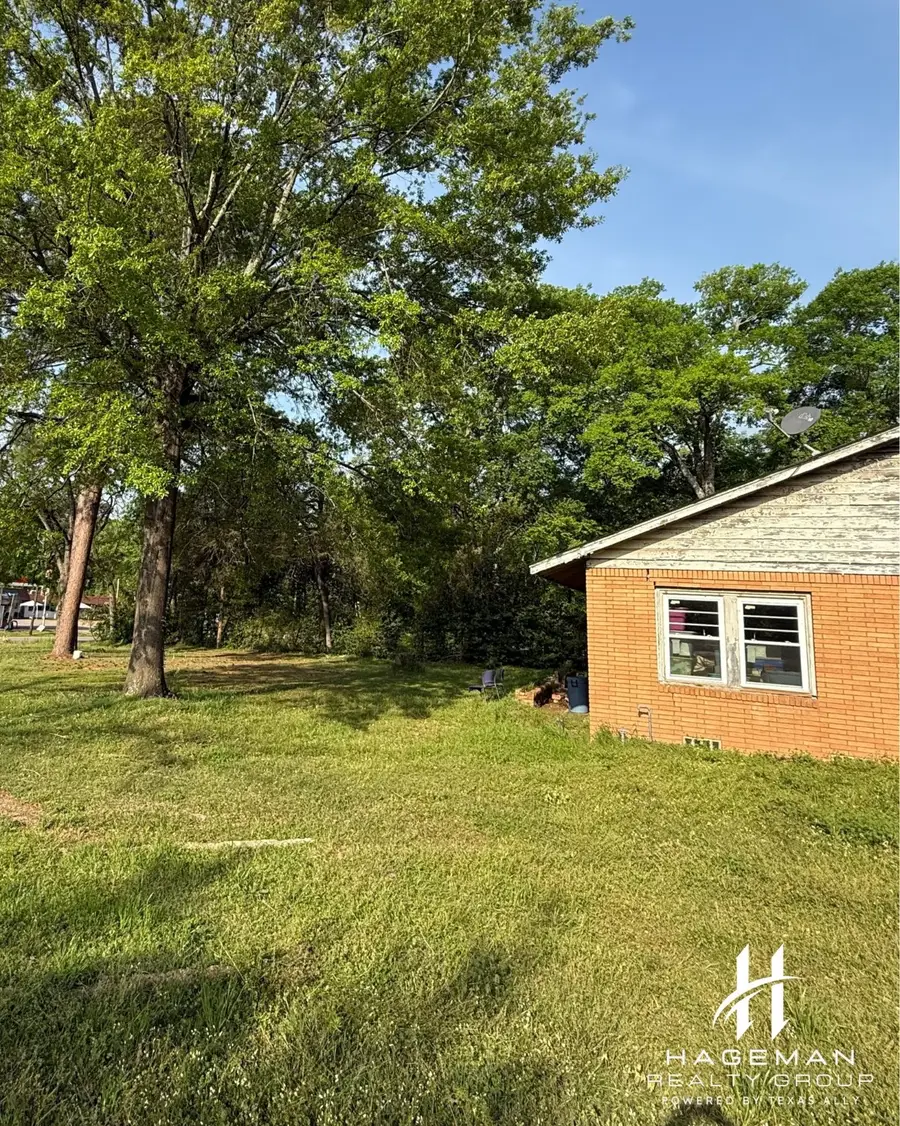 615 Quitman Street, Pittsburg, TX 75686 - Image #2