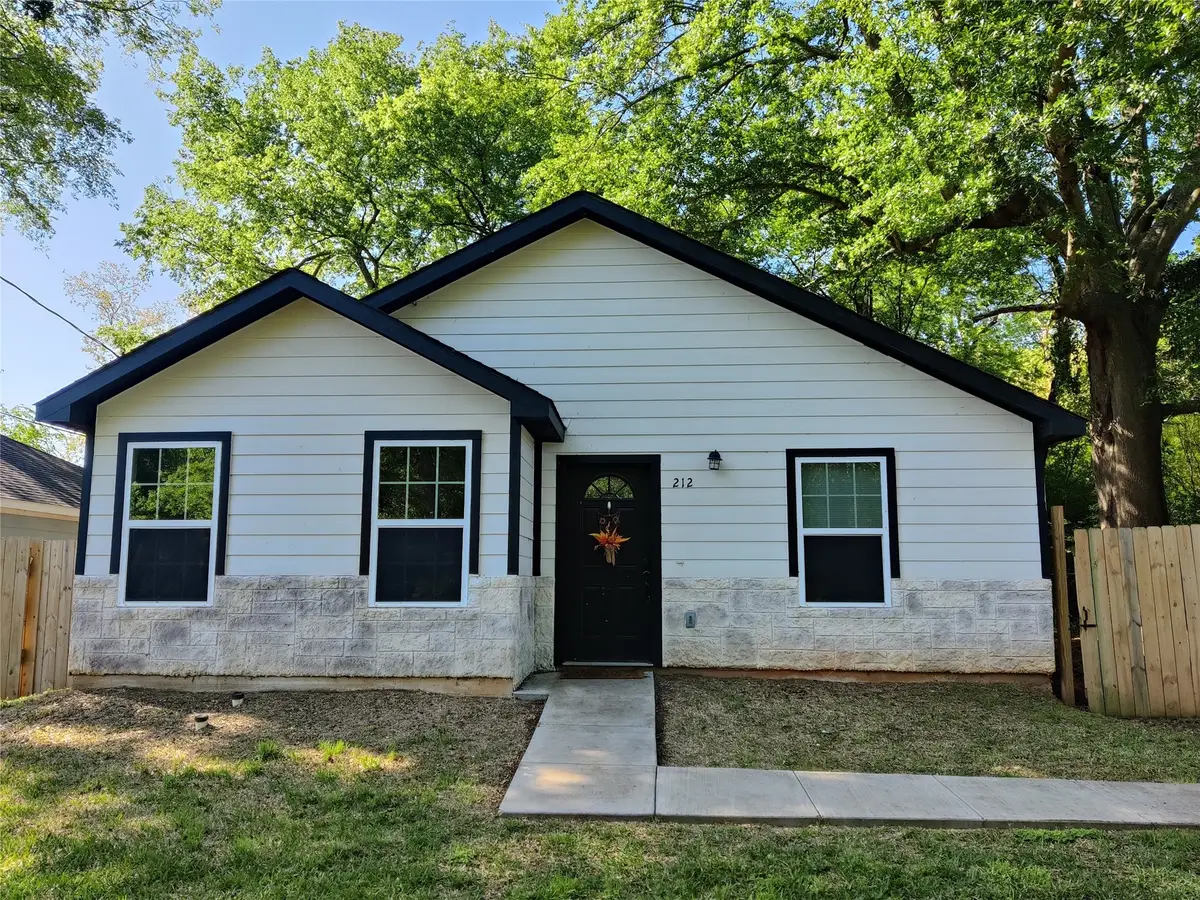 212 Lenox, Pittsburg, TX 75686 - Image #1