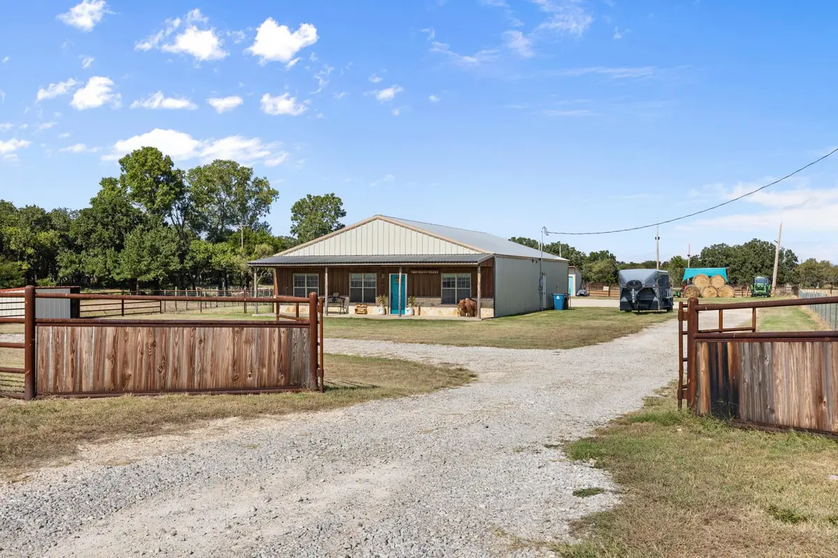 2380 County Road 422, Huckabay, TX 76401 - Image #1
