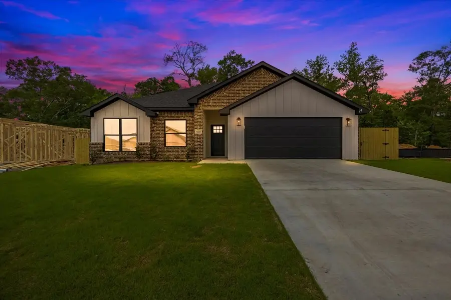 16226 Crossing Circle, Lindale, TX 75771 - Image #3
