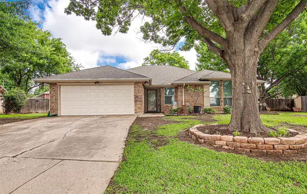 3 Hastings Court, Mansfield, TX 76063