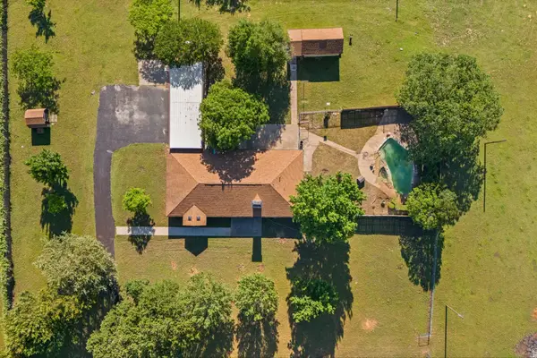 425 County Road 414, Cleburne, TX 76031