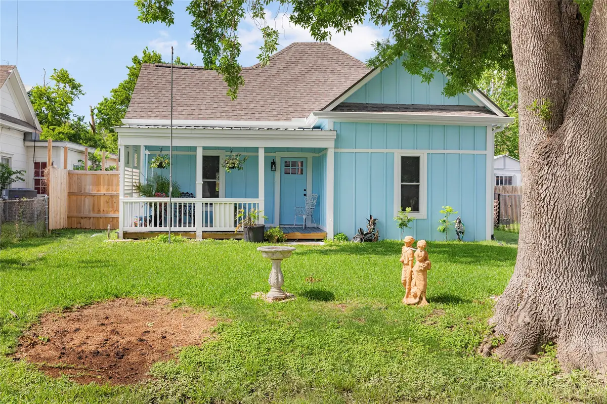 408 Morton Avenue, Palacios, TX 77465 - #1