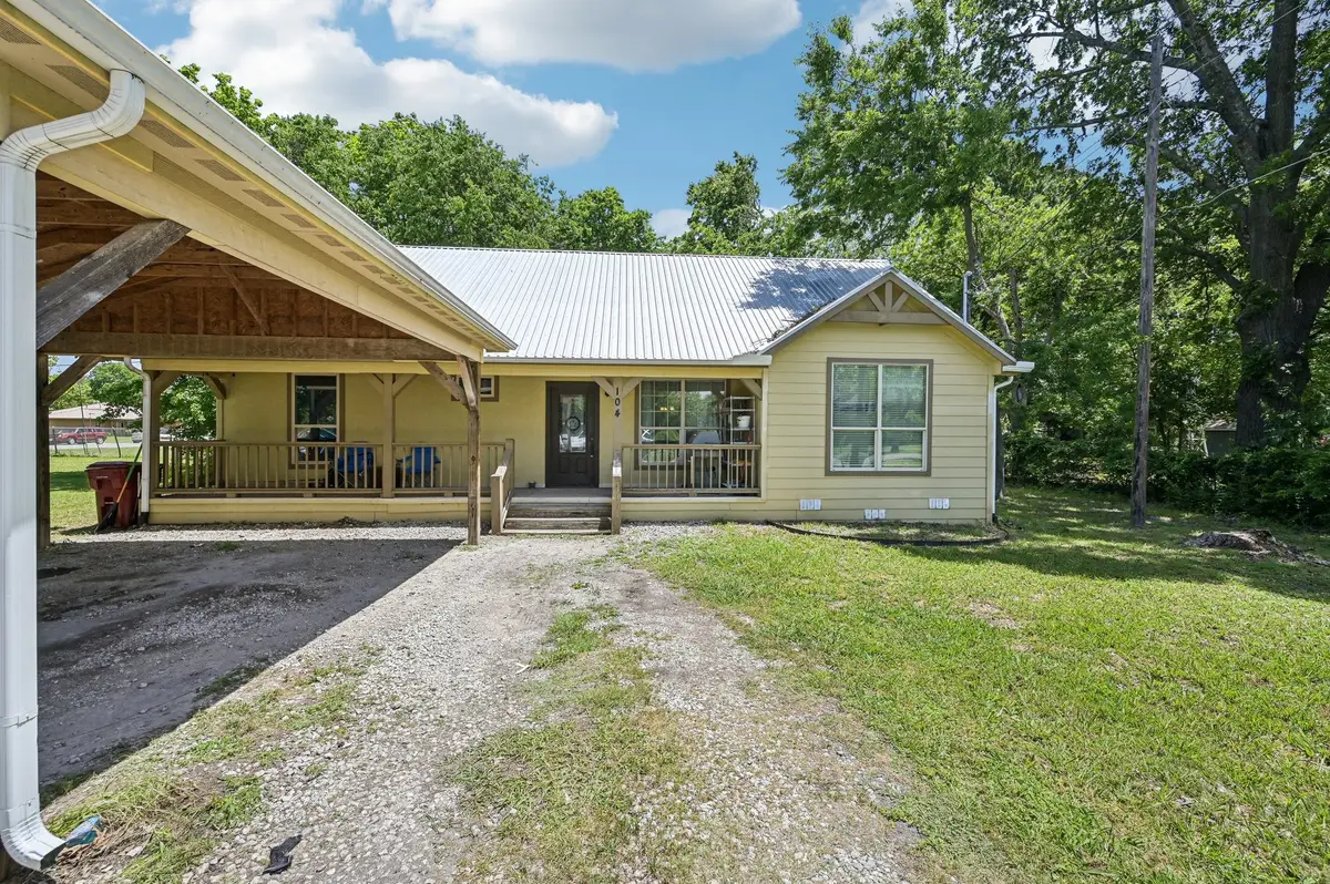 104 S Cedar Street, Leonard, TX 75452 - Image #1