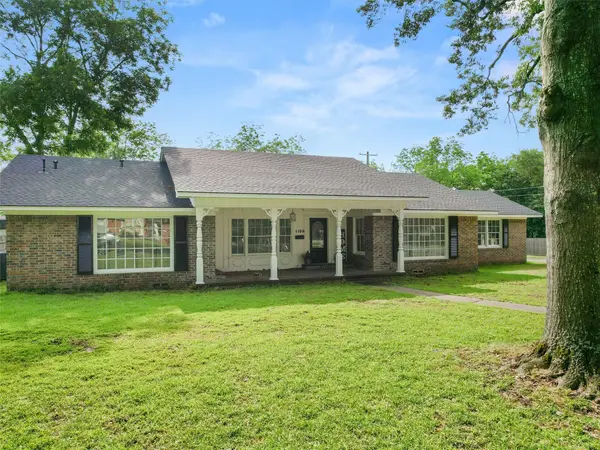 1101 N Bledsoe St, Gilmer, TX 75644