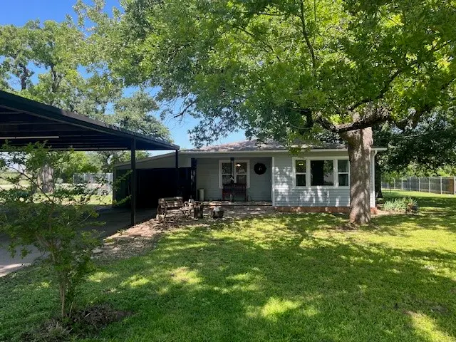 214 Hemphill Street, Hico, TX 76457 - Image #1