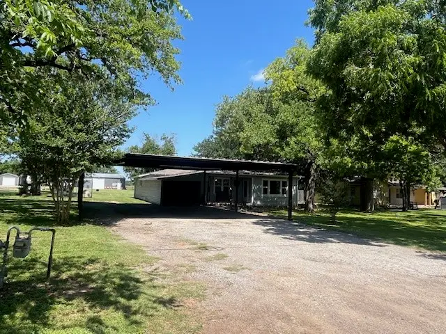 214 Hemphill Street, Hico, TX 76457 - Image #2
