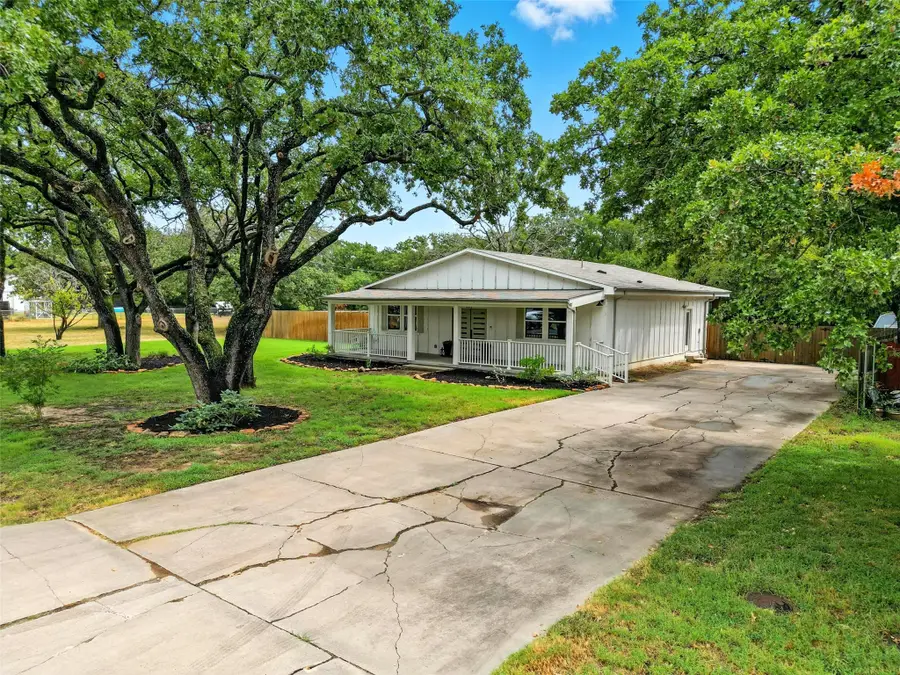 312 Lone Tree Lane, Hickory Creek, TX 75065 - Image #2