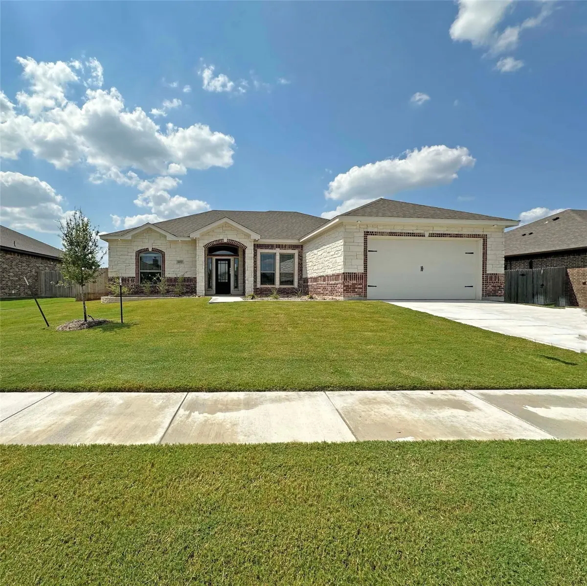 402 Juniper Drive, Troy, TX 76579 - Image #1