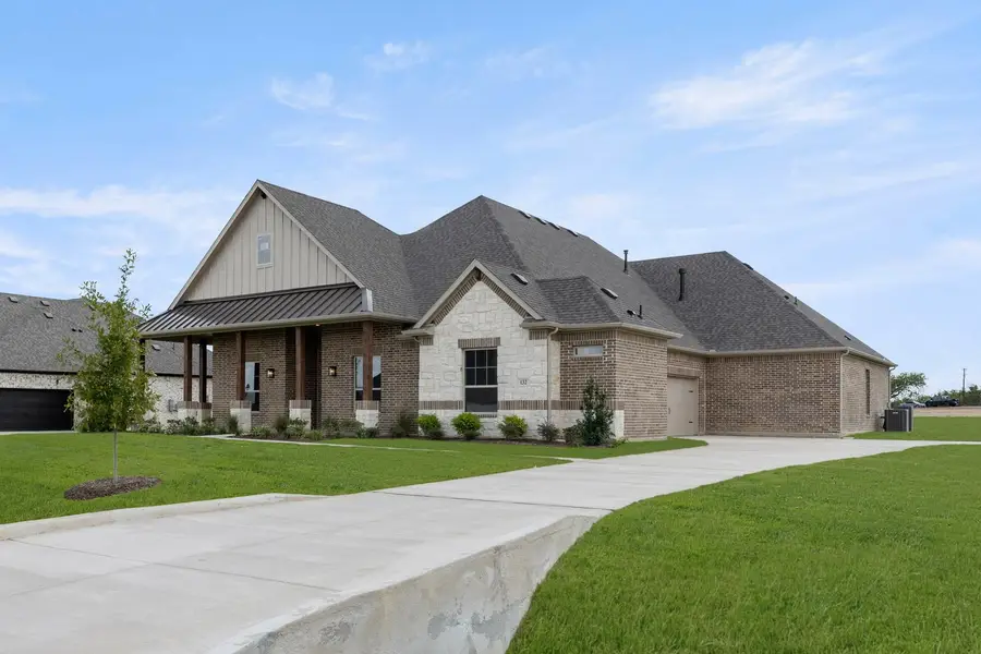 132 Evanston Court, Rhome, TX 76078 - Image #3