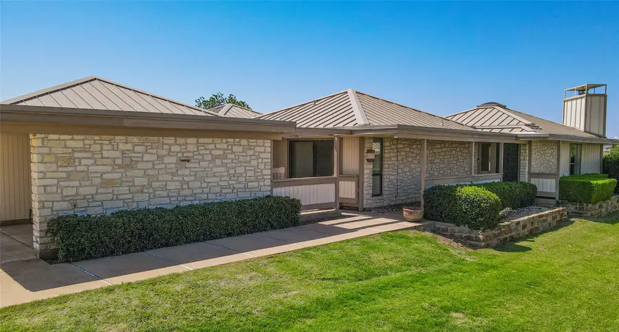 1406 Broken Hills Drive #14, Horseshoe Bay, TX 78657 - Image #3