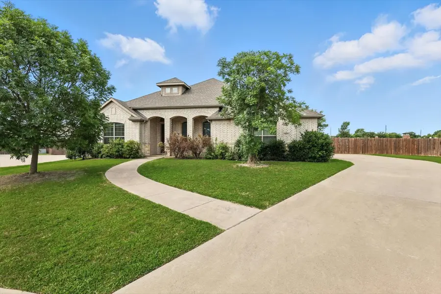 202 Double Creek Drive, Midlothian, TX 76065 - Image #3