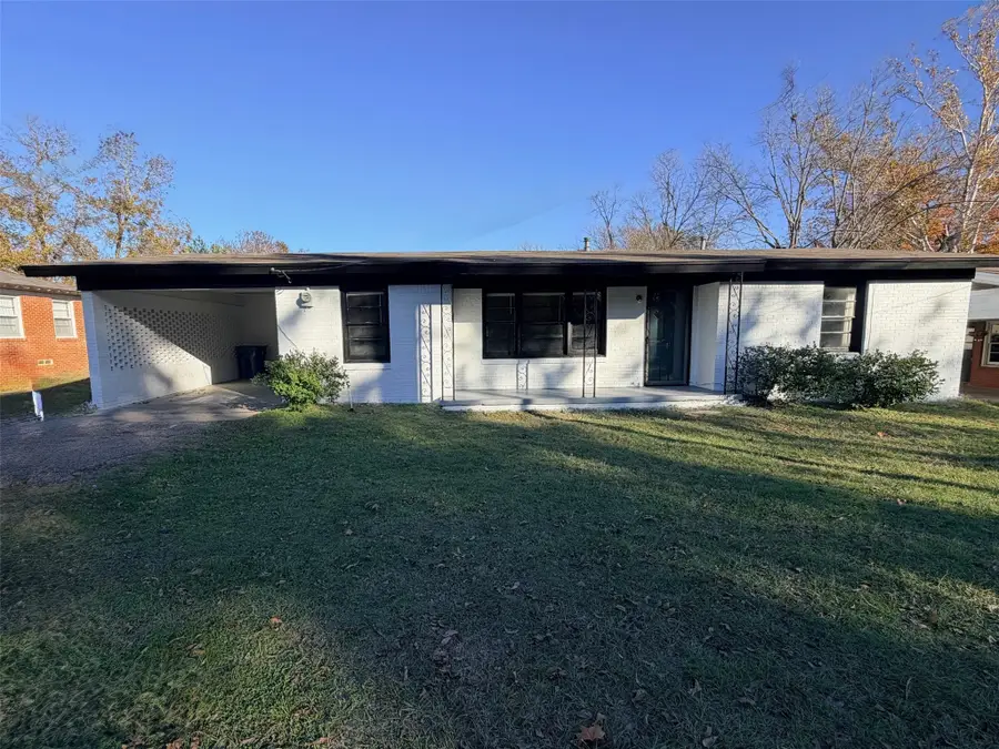 204 Mount Sylvan Street, Lindale, TX 75771 - Image #2