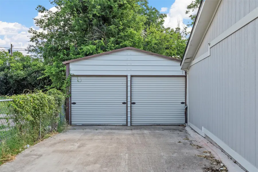 1524 E Avenue B, Temple, TX 76501 - #3