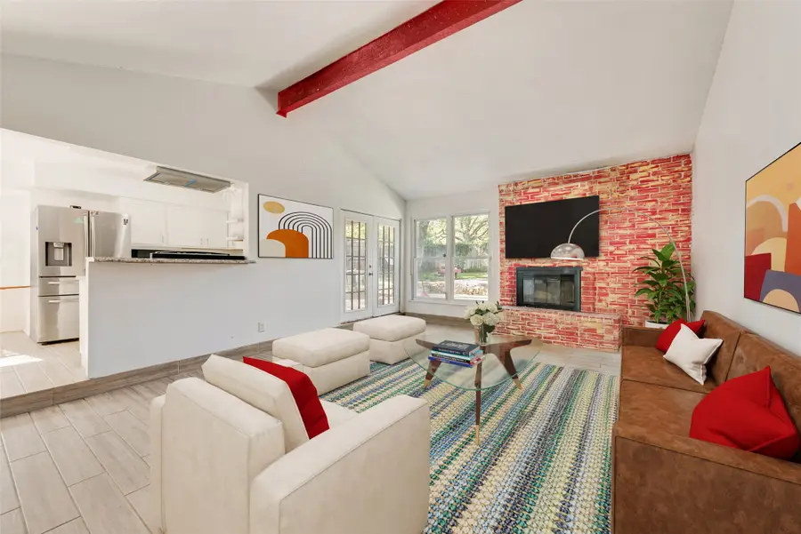 1117 Lake Ridge Drive, Azle, TX 76020 - Image #2