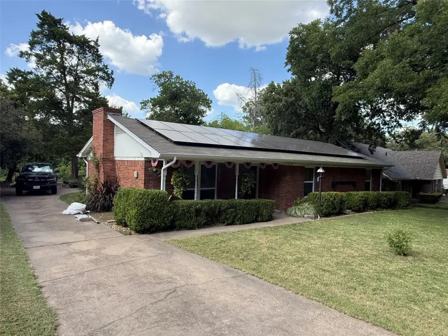 429 Ten Mile Drive, Desoto, TX 75115 - Image #2