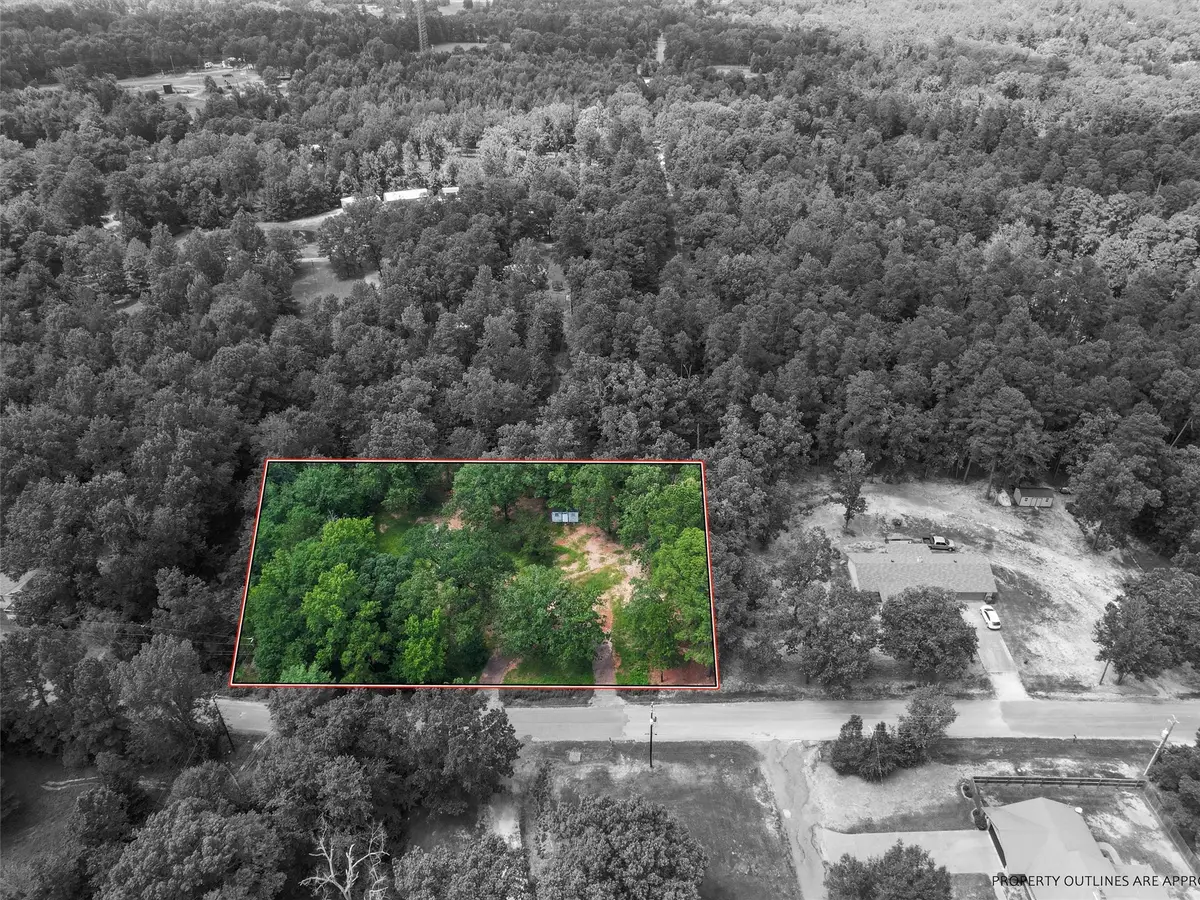 818 W Whatley Road, White Oak, TX 75693 - Image #1