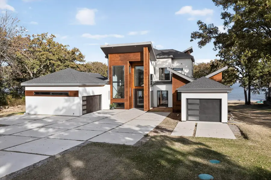 8839 Southern Shore Court, Kemp, TX 75143 - Image #2