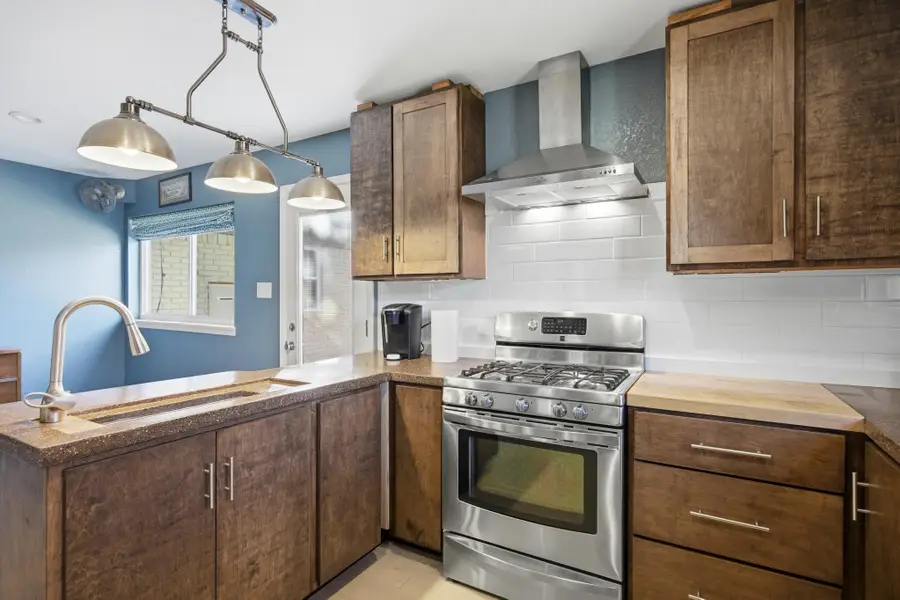 1004 Usher Street, Benbrook, TX 76126 - Image #3