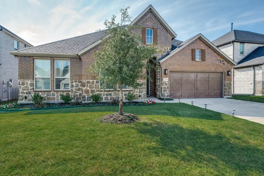 1224 Villalonga Drive, Little Elm, TX 75068 - Image #2