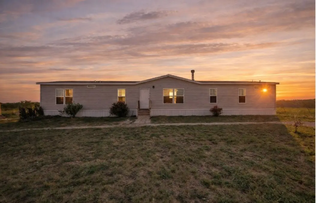 10026 County Road 4350, Frost, TX 76641 - Image #1