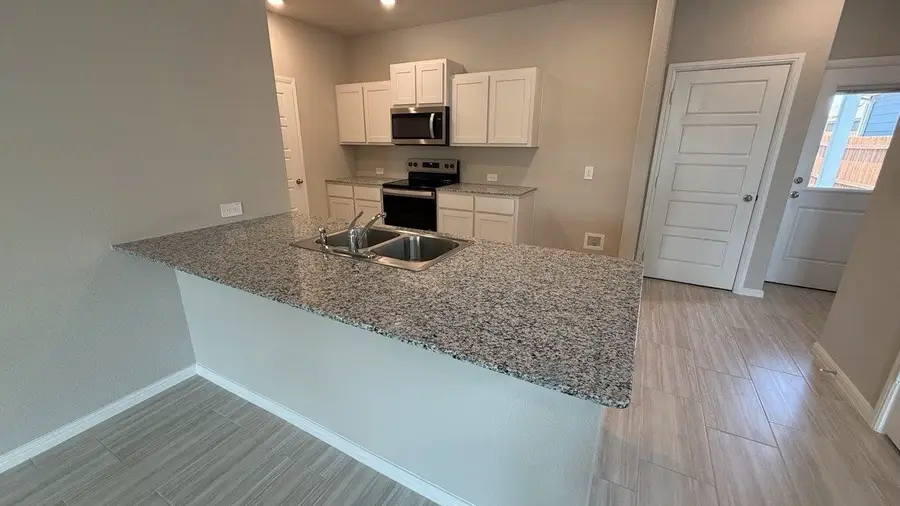 3057 Pecan Farm Lane, Fort Worth, TX 76140 - Image #2